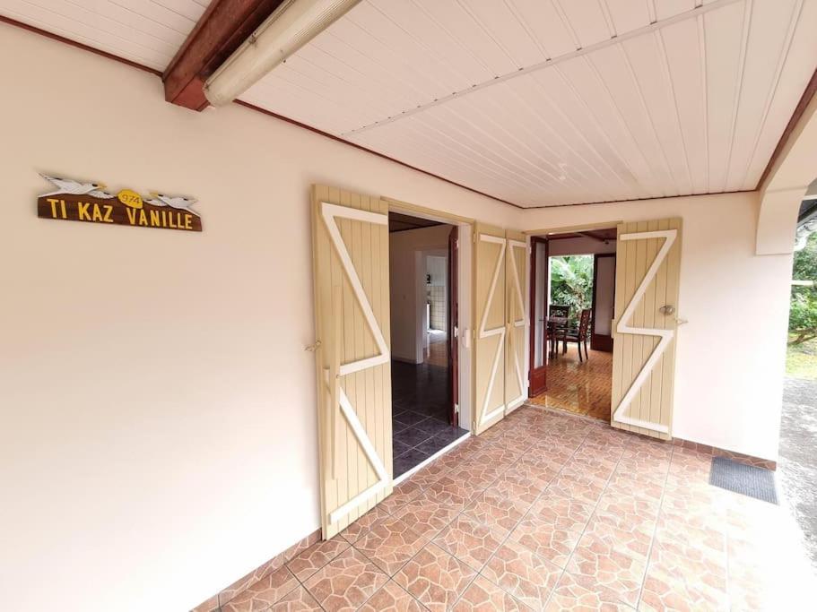 Ti Kaz Vanille Saint-Philippe Extérieur photo